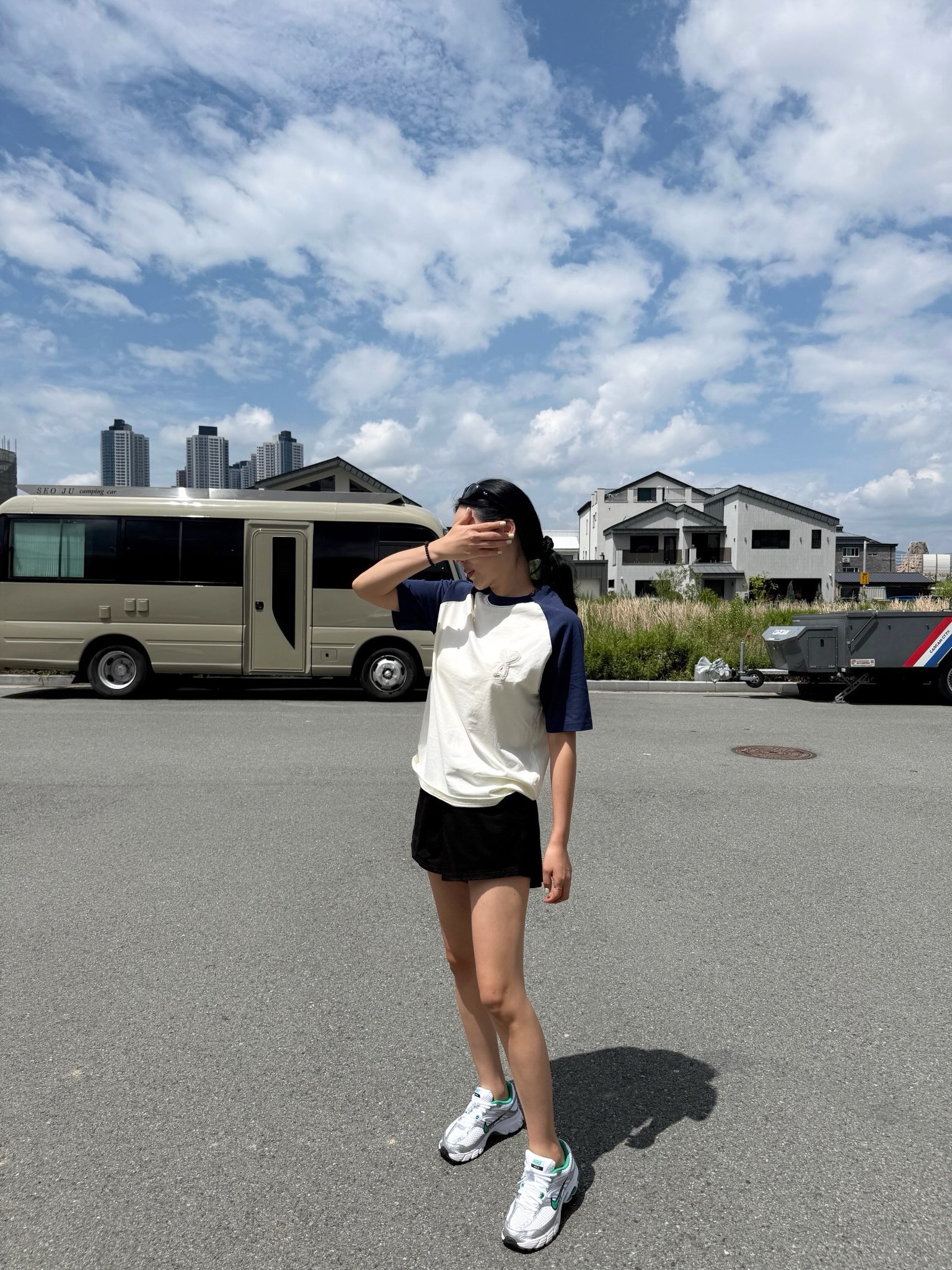 아미 투톤 코튼 니트패치 반팔티